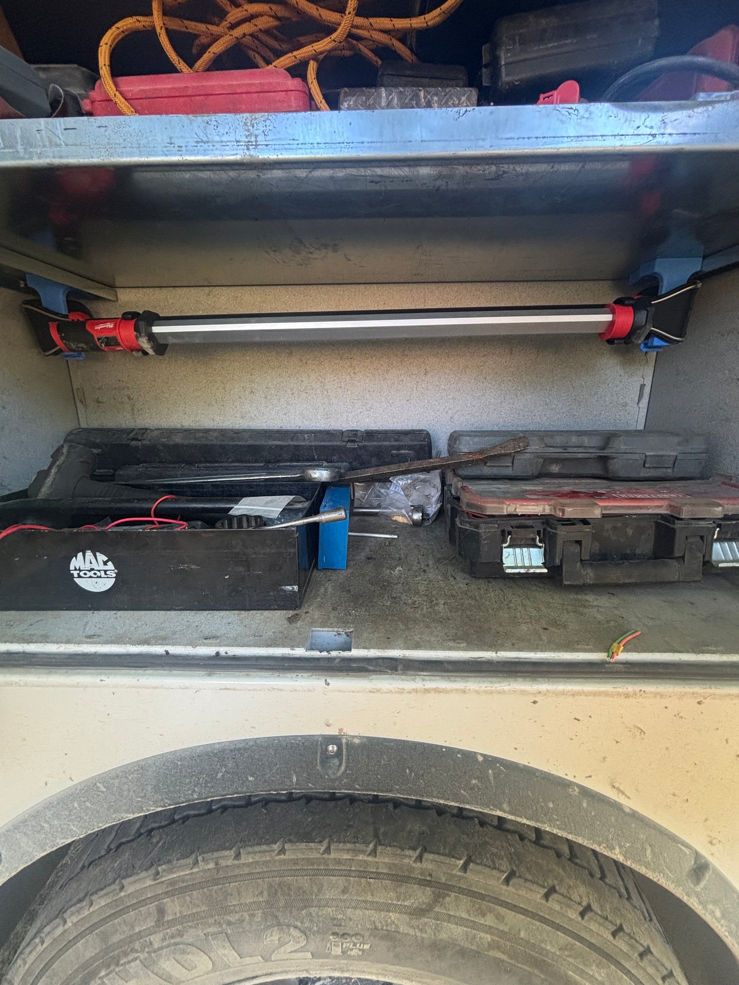 Milwaukee Under Hood Magnetic Mount