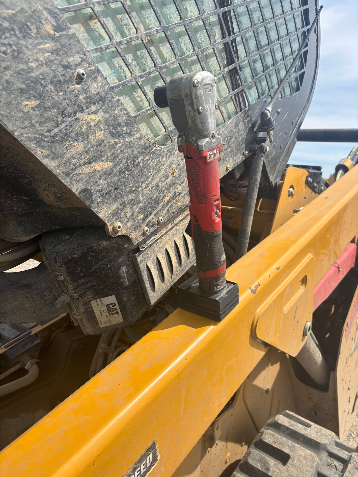M12 Magnetic Boot