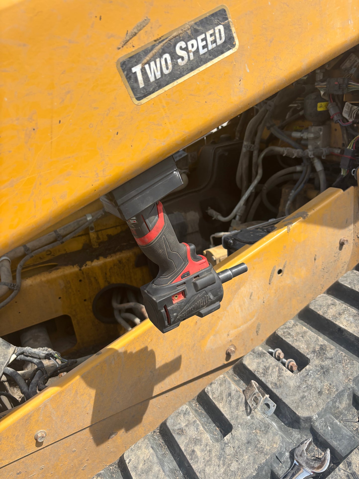 M12 Magnetic Boot
