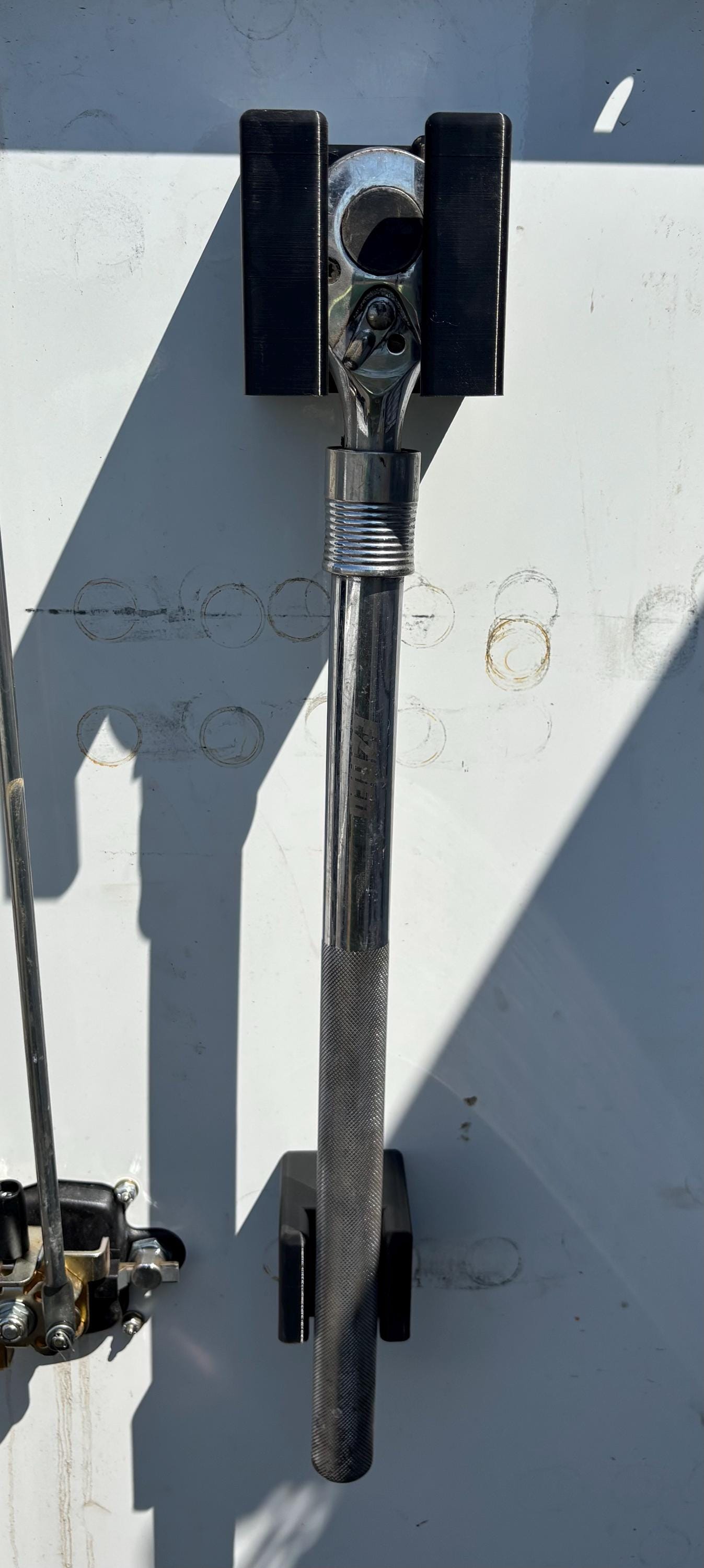 3/4" and 1" Magnetic Ratchet Holder