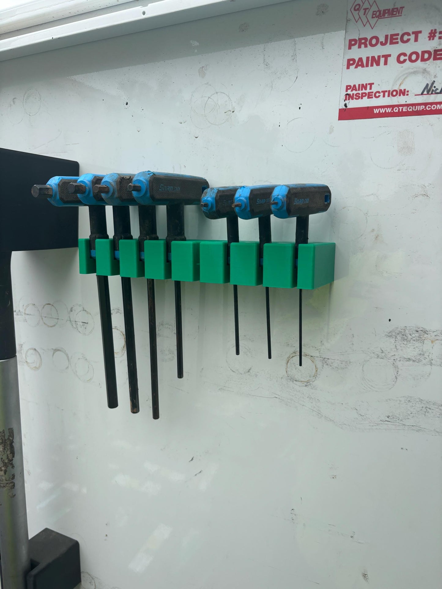 T Handle Holder Magnetic Metric