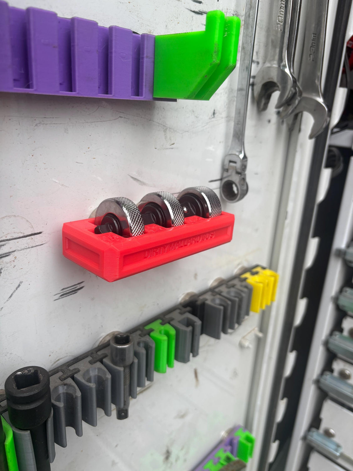 Thumb Wheel Ratchet Holder