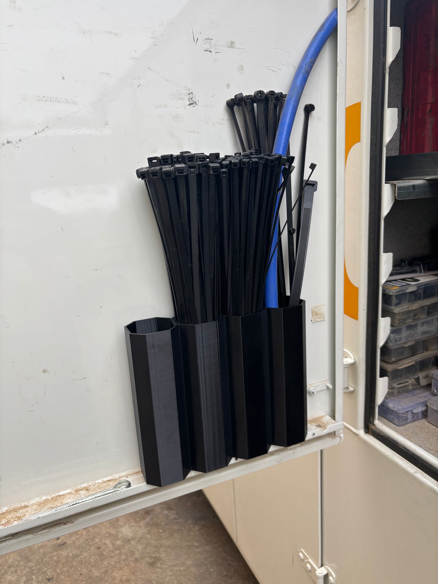 Magnetic Zip Tie Holder BHZT